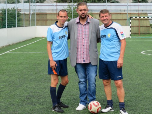 OROSZ GYURI SZÖVETSÉGI KAPITÁNYNAK KÉSZÜL | OroszGyuri.hu