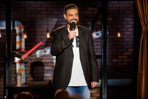 KIVEZETTETIK OROSZ GYÖRGY FELLÉPÉSÉRŐL AZT, AKI NEVET | OroszGyuri.hu