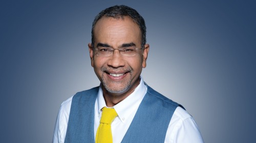 „Orosz Gyuri meglátta bennem a potenciált” – stand-up-turnéra indul Joshi Bharat - 24.HU | OroszGyuri.hu